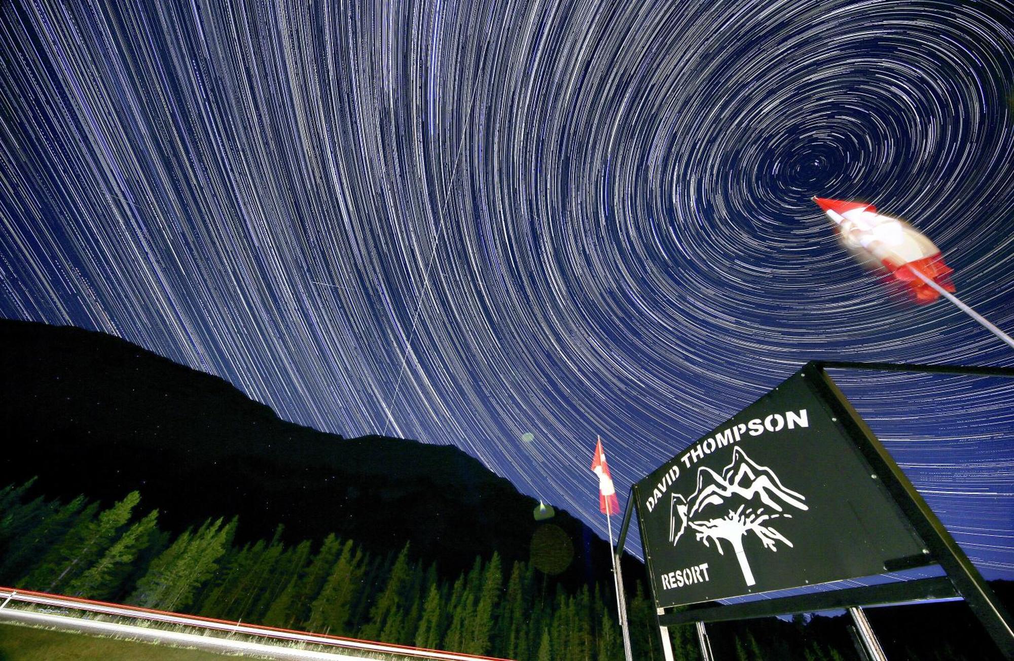 David Thompson Resort Cline River Екстериор снимка